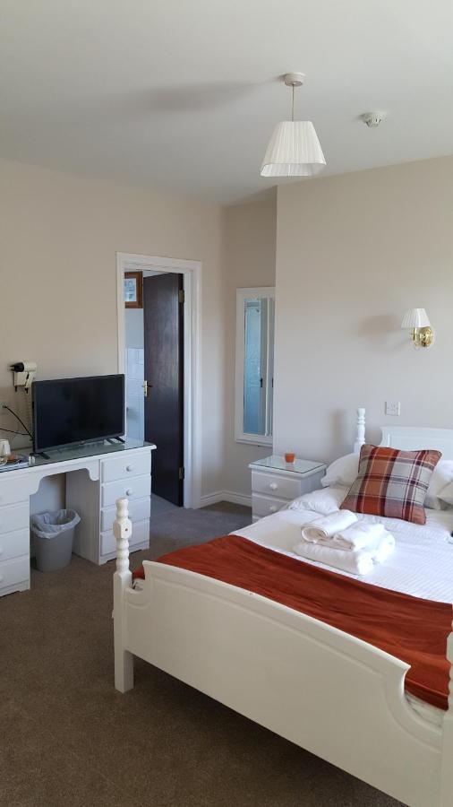 Central Bar Guesthouse 쿠센덜 외부 사진